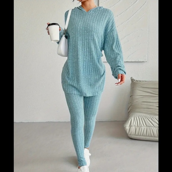 NIP Lake Blue Ribbed Hooded Two Piece Set - Picture 4 of 5